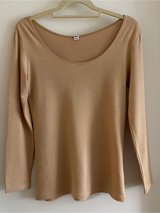 Uniqlo Tops - Uniqlo Heat Tech Extra Warm Scoop Neck Women's Top in Tan size L